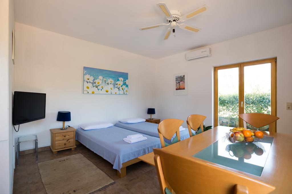 Apartments Tamara Rovinjsko Selo Εξωτερικό φωτογραφία