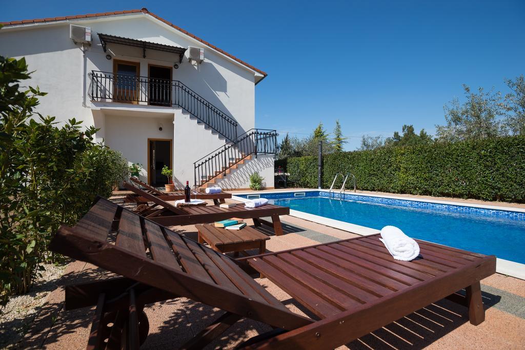 Apartments Tamara Rovinjsko Selo Εξωτερικό φωτογραφία